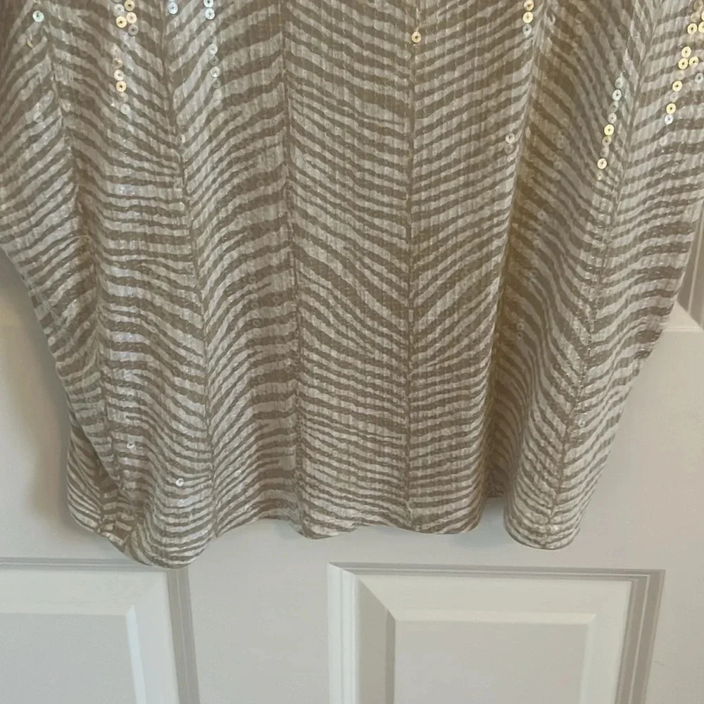 Michael Kors Sequin Scoop Neck Dolman Sleeve Top Size S Animal Print - Picture 4 of 10